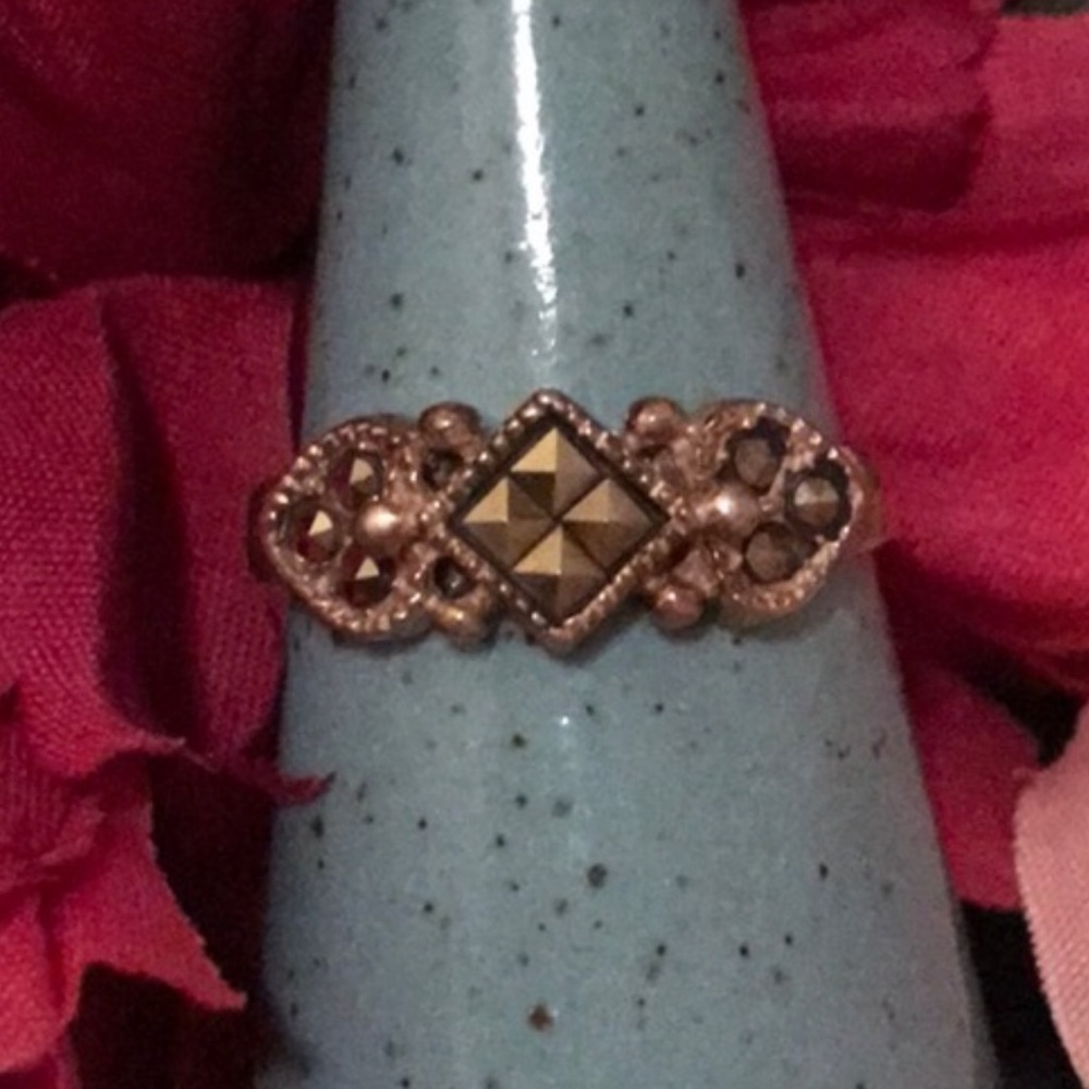 Sterling silver/marquisate ring size 8